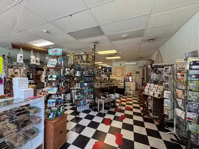 Business for sale in Hope, Hope & Area, 326 Wallace Street, 22.