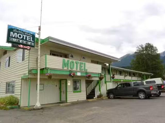 Business for sale in New Hazelton, Hazelton & Hwy 37, 4444 10t.