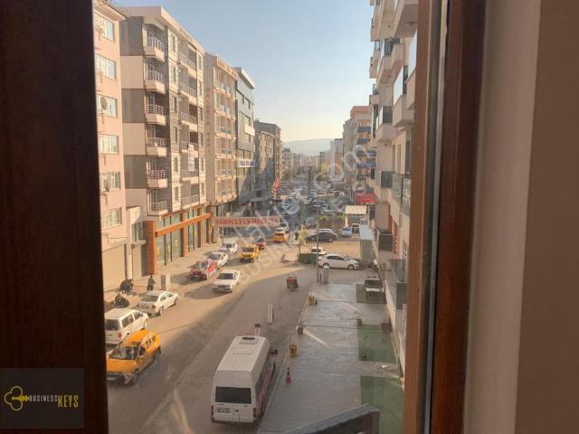 Business Keys'ten Eski Cezaevi Caddesi Üzeri Eşyalı 2+1 Daire
