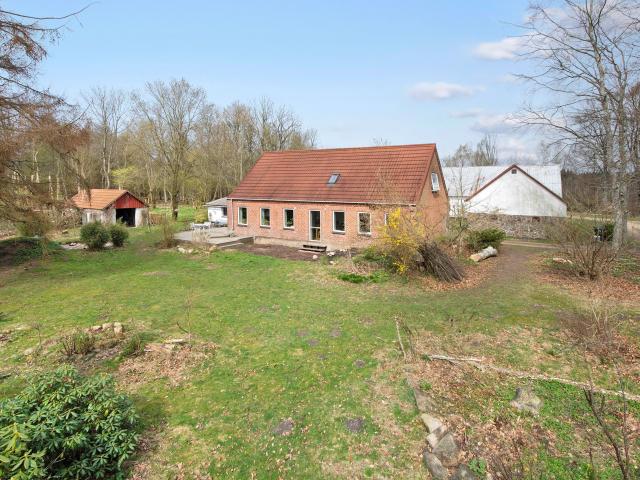 Buskhedevej 33