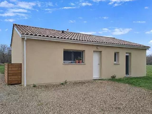 Bussac Forêt 17210 Achat / Vente maison 5 pièces t5 jardin