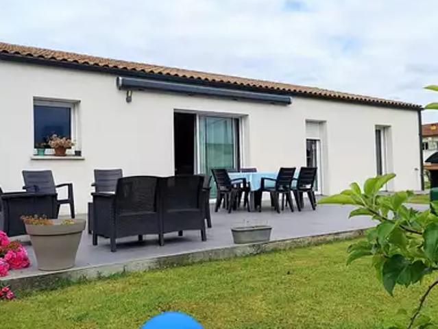 Bussac sur Charente 17100 Achat / Vente maison 5 pièces t5 jardin terrasse