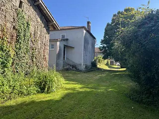 Busserolles 24360 Achat / Vente maison 3 pièces t3 au dernier étage