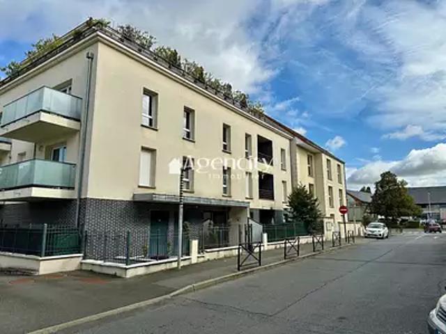 Bussy Saint Georges 77600 Achat / Vente appartement 1 pièce t1 terrasse