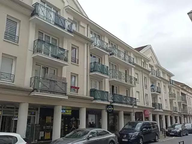 Bussy Saint Georges 77600 Achat / Vente appartement 3 pièces t3 au dernier étage cave