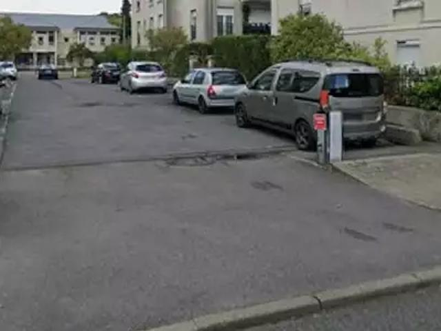 Bussy Saint Georges 77600 Location parking au dernier étage
