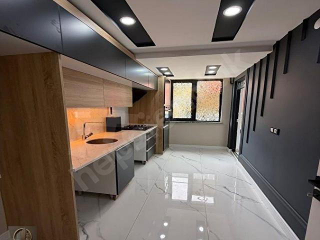 BUTİK SİTE İÇERİSİNDE METROYA YAKIN ULTRA LÜX 2+1 DAİRE!
