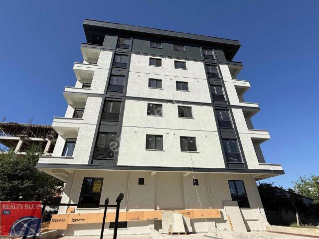 Butik Sitede 2+1 Sıfır Lüx Daireler Otoparklı
