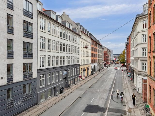 Butikslokale i hjertet af Vesterbro – ideelt til galleri eller mode