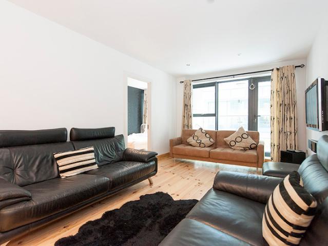 butlers court, grand canal dock, dublin 2
