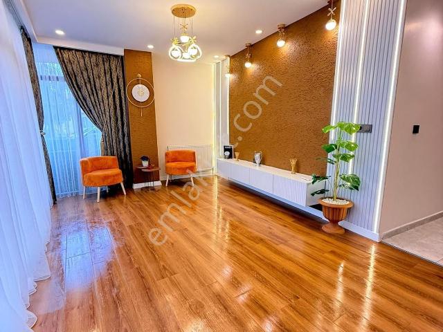 Büyükçekmece Celaliye Mah Kiralık E5/sahile Yakin İçi Dekorlu