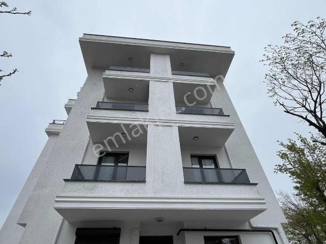 Büyükçekmece Celaliye Merkezde Satılık 2+1 Sıfır Daire