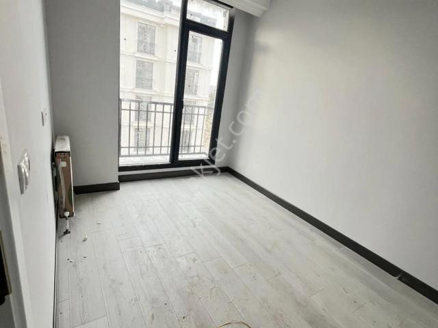 Büyükçekmece Atatürk Mah Sıfır Lüks Butik Sitede 2+1 Satılık Daire