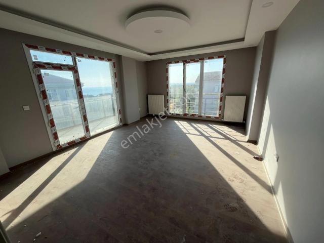 Büyükçekmece Güzelce Yeni Mah Sıfır Lüks Deniz Manzaralı 2+1 Kiralık Daire