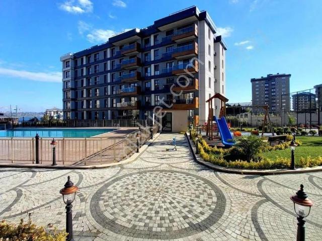 Büyükçekmece Ekinoba Dia Bella 3+1 Havuz Manzaralı Daire Satılık