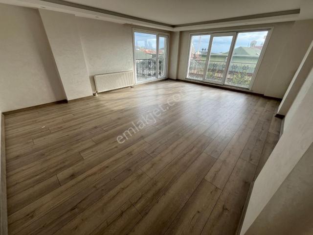 Büyükçekmece Fatih Mah Yeni Binada Lüks Manzaralı Temiz 4+1 Kiralık Daire