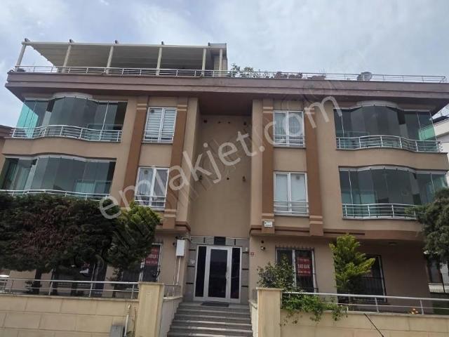 Büyükçekmece Fatih Mahallesi 3+1 Giriş Kat Kiralık