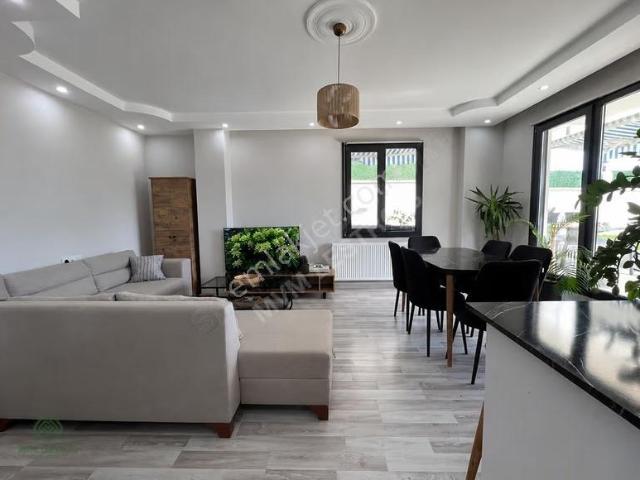 Büyükçekmece Kamiloba'da Satılık 2+1 Daire Full Eşyalı