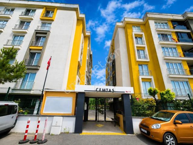 Büyükçekmece Site İçerisinde Satılık Dubleks