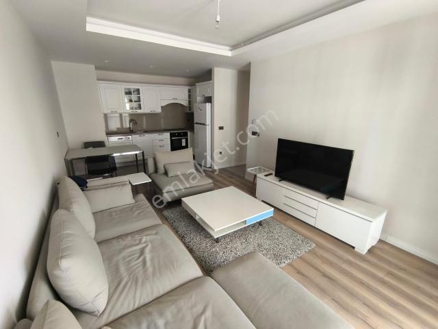 Büyükçekmece Pınartepe Mah 1coastal Cıty'de 2+1 Satılık Daire