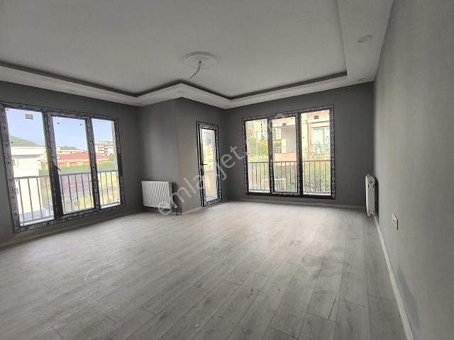 Büyükçekmece Pınartepe Mahallesinde 5+1 Dubleks Sıfır Kiralık
