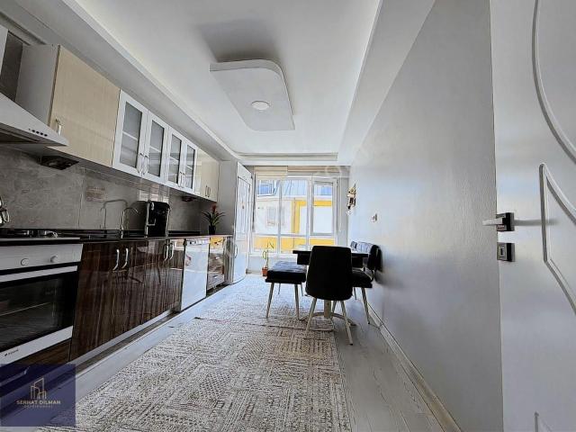 Büyükdere Mahallesi 4+1 4 Balkonlu Evebeyn Banyolu Asansörlü