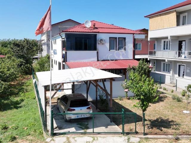 Büyükderede 378 M² Arsa İçinde 2 Katlı Satılık Müstakil Ev