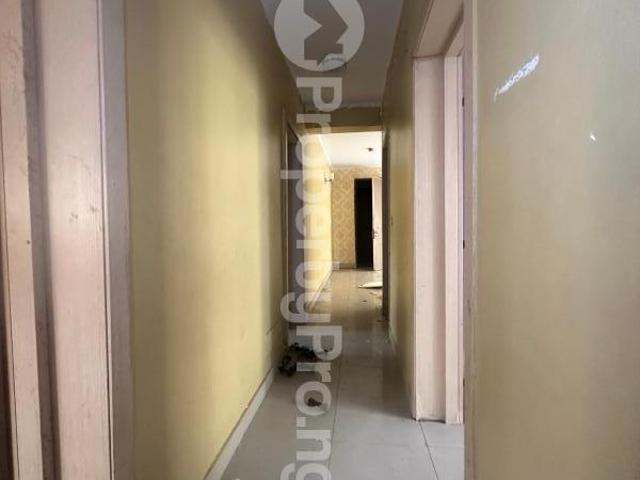 Buy 3 Bedroom Apartment And Bq in Alagomeji, Yaba Lagos 9MPPX | PropertyPro Nigeria