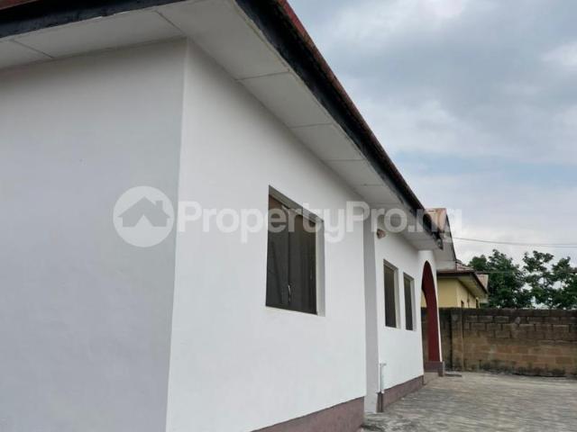 Buy 3 Bedroom Bungalow in Apata, Ibadan Oyo 8MYXE | PropertyPro Nigeria