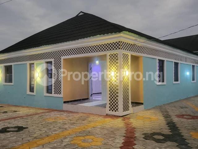 Buy 3 Bedroom Bungalow in Ibadan Oyo 3LXCM | PropertyPro Nigeria