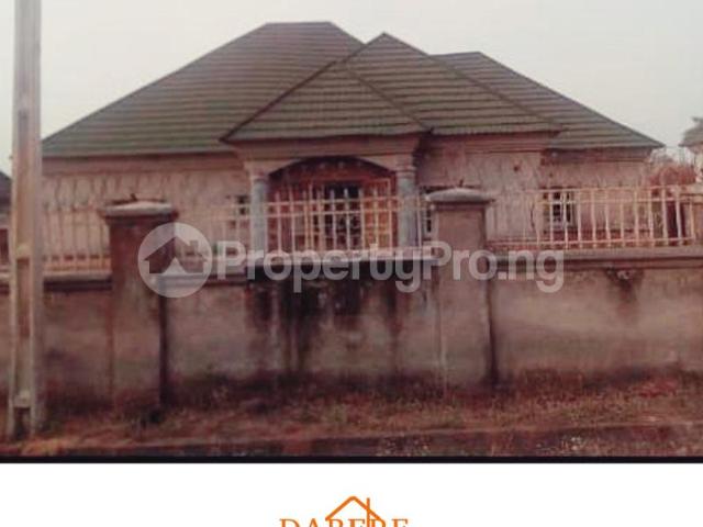 Buy 3 Bedroom Bungalow With Bq On 550 Sqm Estate Land in Lugbe Abuja 1MAEN | PropertyPro Nigeria