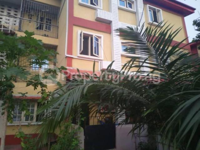 Buy 3 Bedroom Flat in Alaka/Iponri, Surulere Lagos 7NTZS | PropertyPro Nigeria