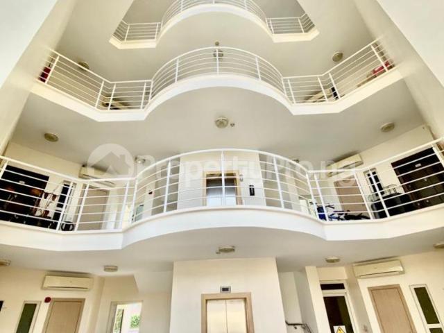 Buy 3 Bedroom Flat in ONIRU, Victoria Island Lagos 8MNNR | PropertyPro Nigeria