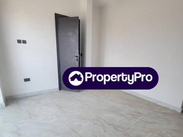 Buy 3 Bedroom Flat in Lekki Lagos 7NCFV | PropertyPro Nigeria