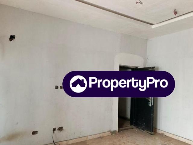Buy 3 Bedroom Flat in Yaba Lagos 3MXWJ | PropertyPro Nigeria
