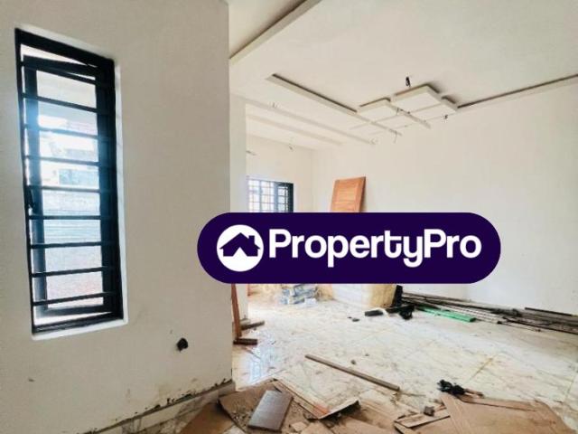 Buy 3 Bedroom Semi Detached Duplex in Omole phase 2, Ojodu Lagos 0MVTG | PropertyPro Nigeria
