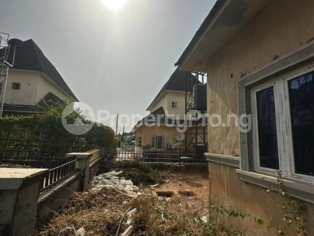 Buy 3 Bedroom Semi Detached Penthouse in Lugbe Abuja 5MPWY | PropertyPro Nigeria