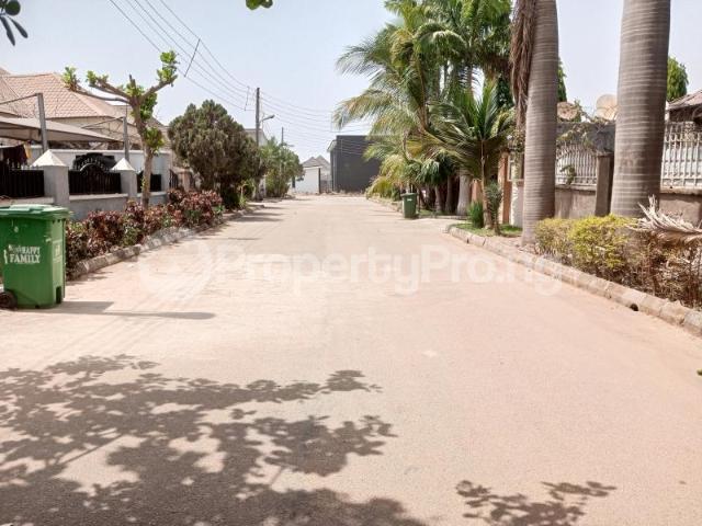 Buy 3 Bedroom With Bq For Sale In Cubana Estate in Wumba Abuja 5MMXN | PropertyPro Nigeria