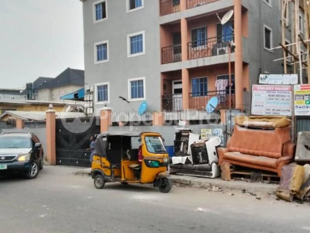 Buy 3 Storey Building in Ojuelegba, Surulere Lagos 3MRZR | PropertyPro Nigeria