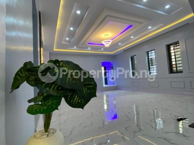 Buy 3 Bedroom Bungalow With Mini Flat in Akala Express, Ibadan Oyo 2NQMD | PropertyPro Nigeria