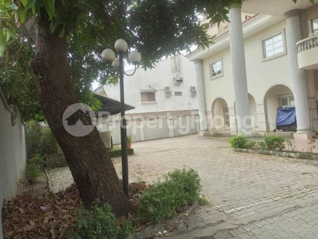 Buy 11 Bedroom Fully Detached Duplex in Ligali Ayorinde, Victoria Island Lagos 8MDYJ | PropertyPro Nigeria