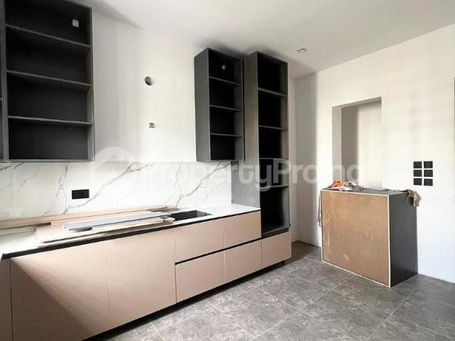 Buy 1 Bedroom Apartment in Lekki Phase 1, Lekki Lagos 1MFEN | PropertyPro Nigeria