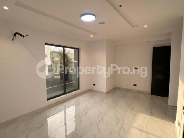 Buy 1 Bedroom Apartment in Ologolo, Lekki Lagos 0MPXB | PropertyPro Nigeria
