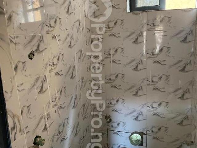 Buy 1 Bedroom Flat in Onike, Yaba Lagos 2MRSY | PropertyPro Nigeria