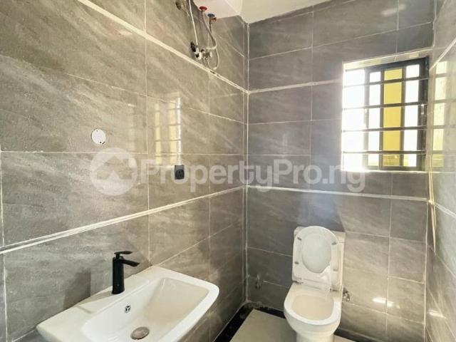 Buy 2/3 Bedroom Apartment With Bq in Lekki Phase 1, Lekki Lagos 3MFRW | PropertyPro Nigeria