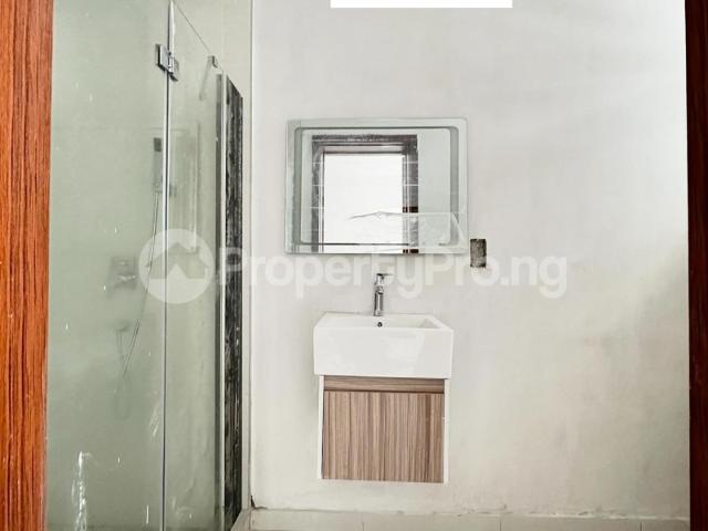 Buy 2 Bedroom Maisonette in Lekki Phase 1, Lekki Lagos 5LYZP | PropertyPro Nigeria
