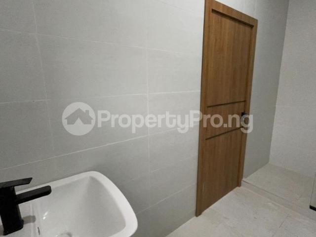 Buy 2 Bedroom Apartment in Lekki Phase 1, Lekki Lagos 5MPKX | PropertyPro Nigeria