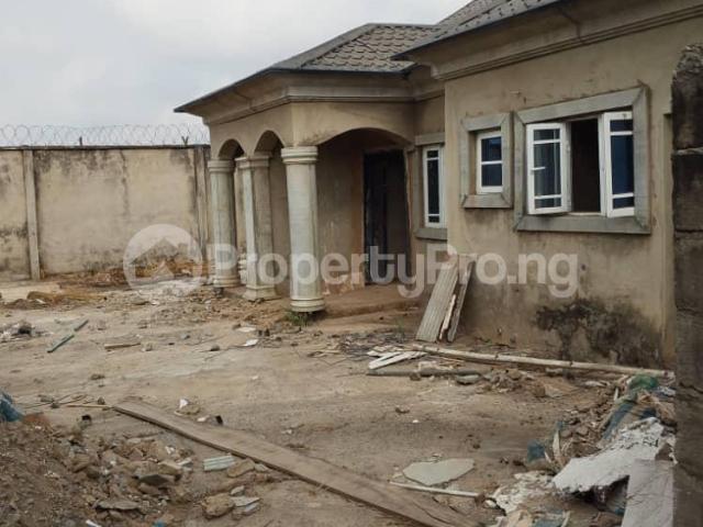 Buy 2 Bedroom Bungalow/3 Bedroom Bungalow in Bodija, Ibadan Oyo 5MMTX | PropertyPro Nigeria