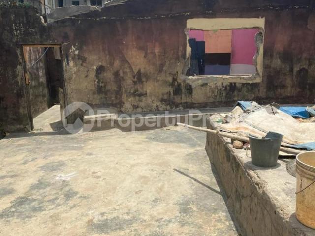 Buy 2 Bedroom Bungalow in Ijesha, Surulere Lagos 8MRKQ | PropertyPro Nigeria