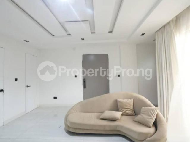 Buy 2 Bedroom Flat in Ikoyi Lagos 1MTTR | PropertyPro Nigeria